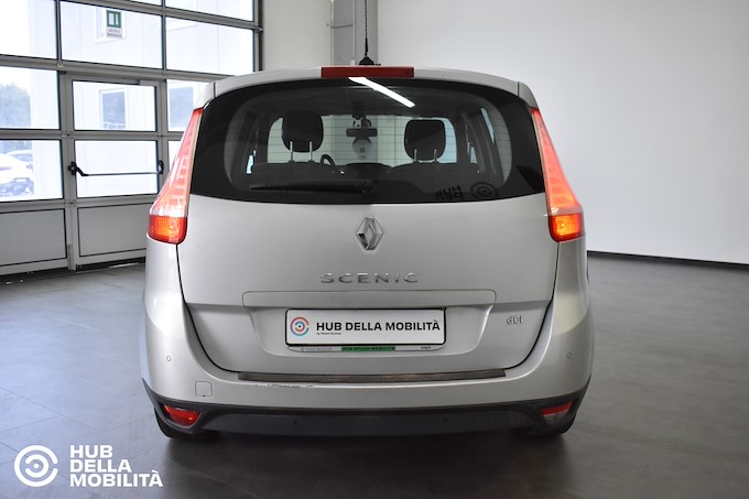 RENAULT Scénic 1.9 dCi 130CV Dynamique